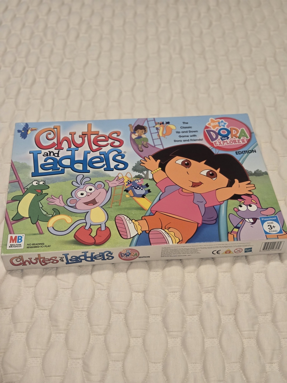 Milton Bradley: Chutes and Ladders - Dora The Explorer Board Game Vintage 2005